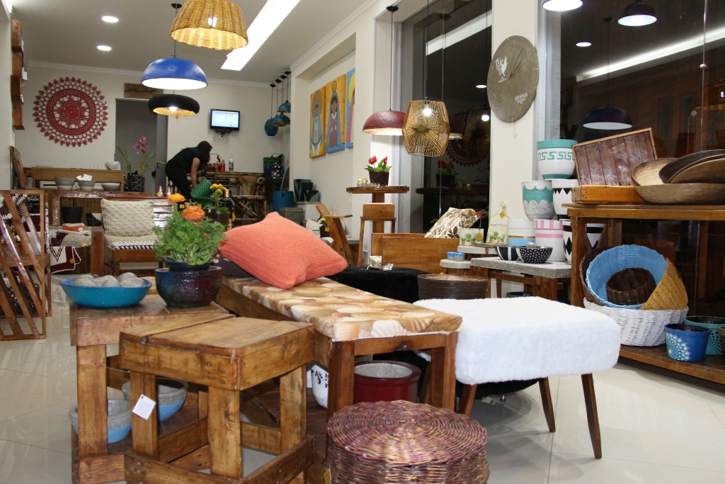 Loja no município de Alfenas vende peças decorativas feitas exclusivamente com mão de obra prisional
