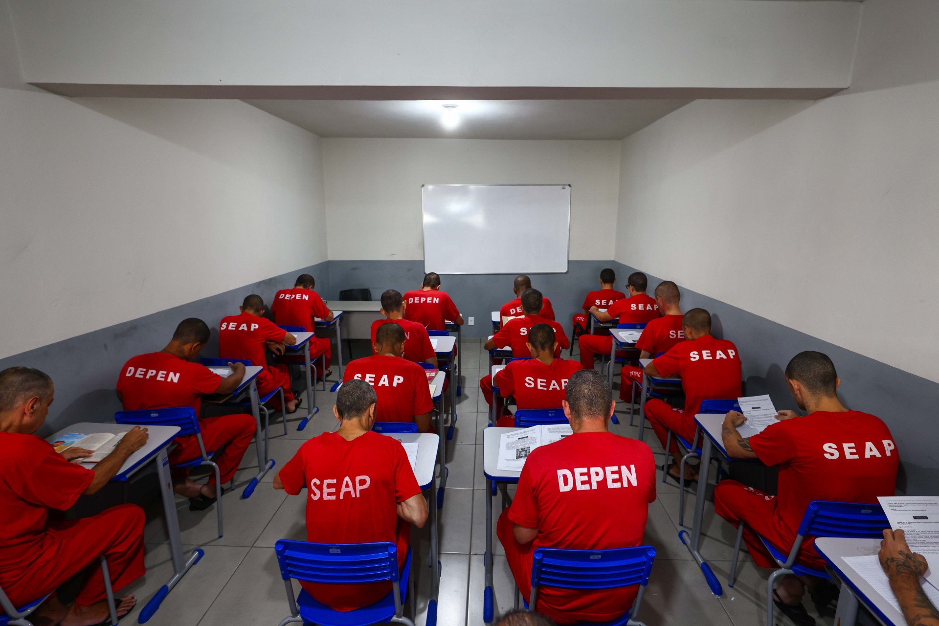 Sistema prisional de Minas registra recorde no número de presos cadastrados para o Encceja PPL