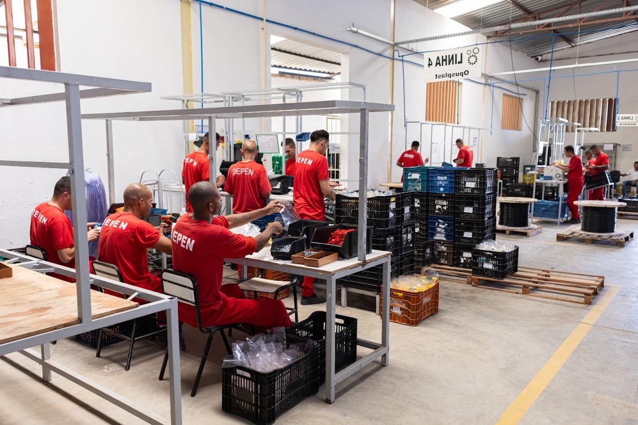 Minas apresenta modelo premiado de trabalho prisional na Semana Industrial Mineira